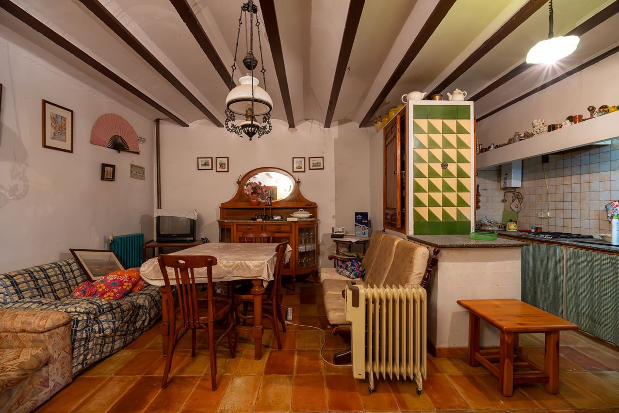 4 sypialnia Finka/Dom wiejski na sprzedaż w Yecla z basenem - 175 000 € (Ref: 7849926)