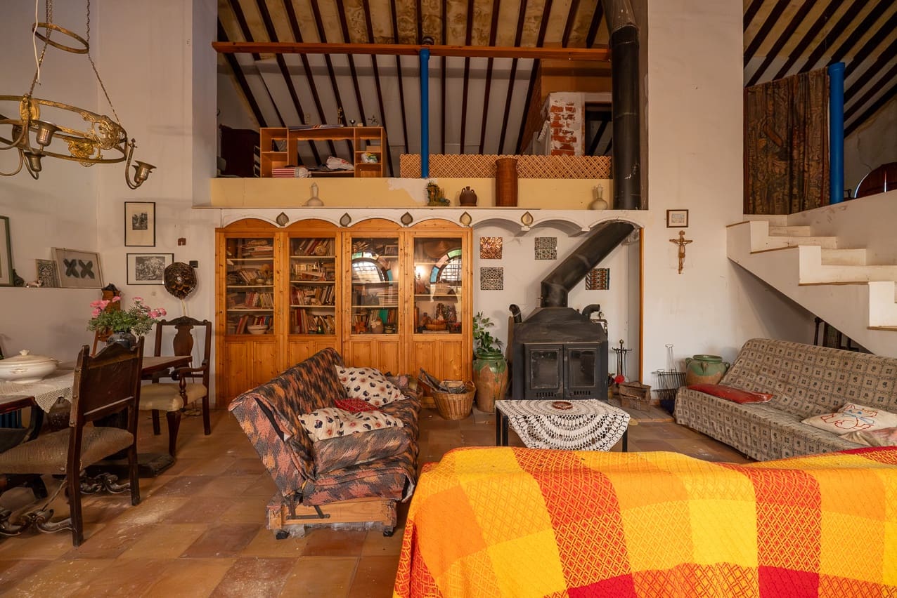 4 sypialnia Finka/Dom wiejski na sprzedaż w Yecla z basenem - 175 000 € (Ref: 7849926)