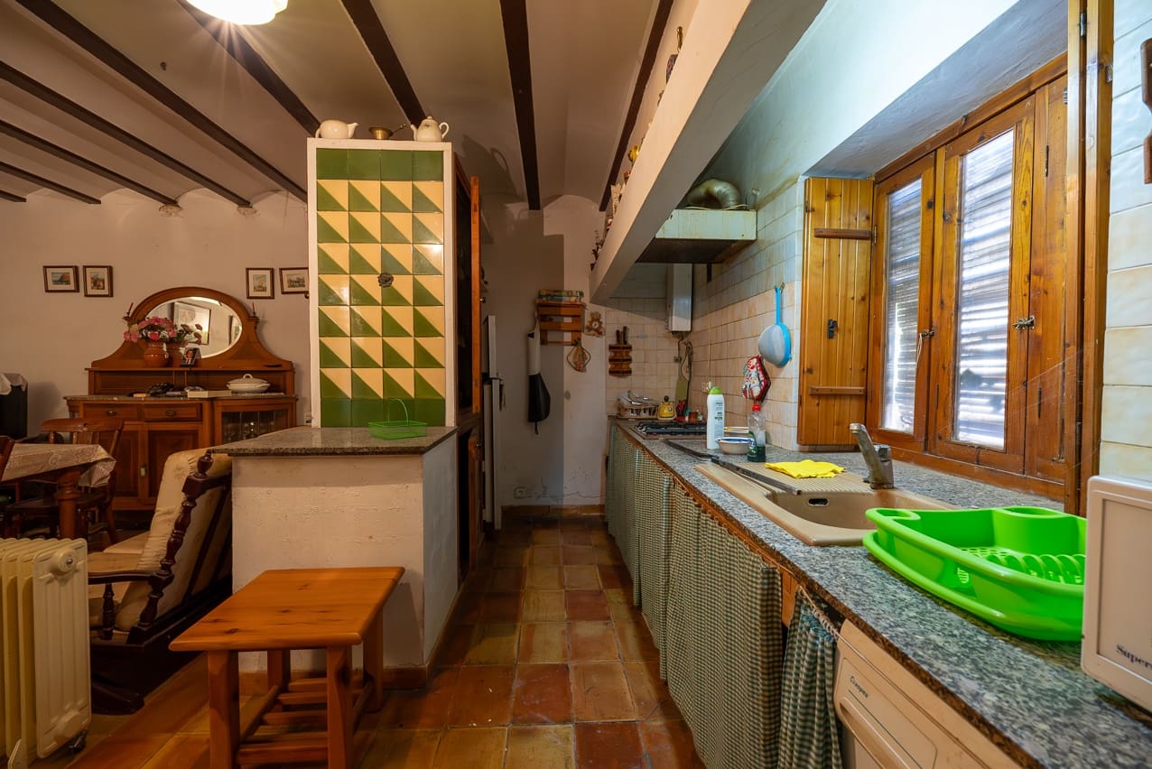 4 sypialnia Finka/Dom wiejski na sprzedaż w Yecla z basenem - 175 000 € (Ref: 7849926)