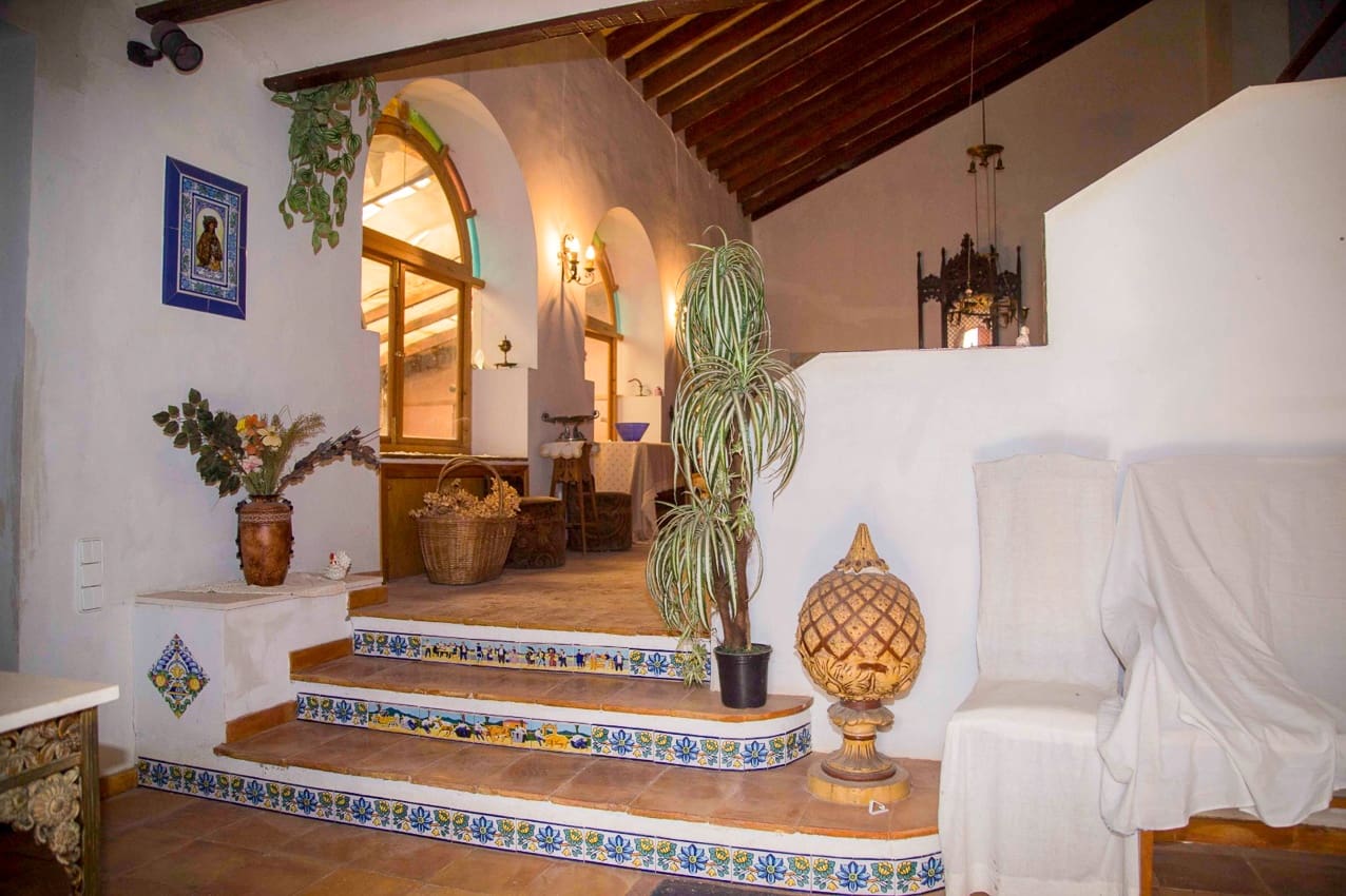 4 sypialnia Finka/Dom wiejski na sprzedaż w Yecla z basenem - 175 000 € (Ref: 7849926)