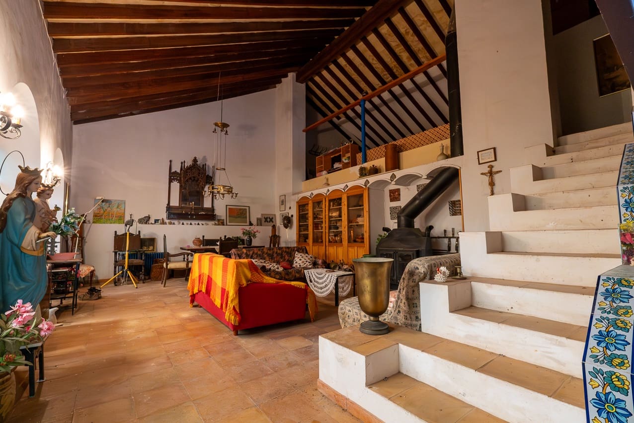 4 sypialnia Finka/Dom wiejski na sprzedaż w Yecla z basenem - 175 000 € (Ref: 7849926)