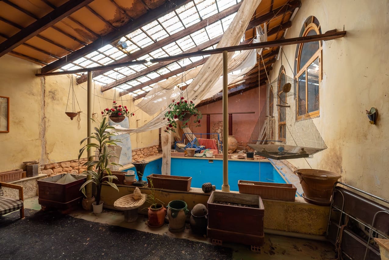 4 sypialnia Finka/Dom wiejski na sprzedaż w Yecla z basenem - 175 000 € (Ref: 7849926)