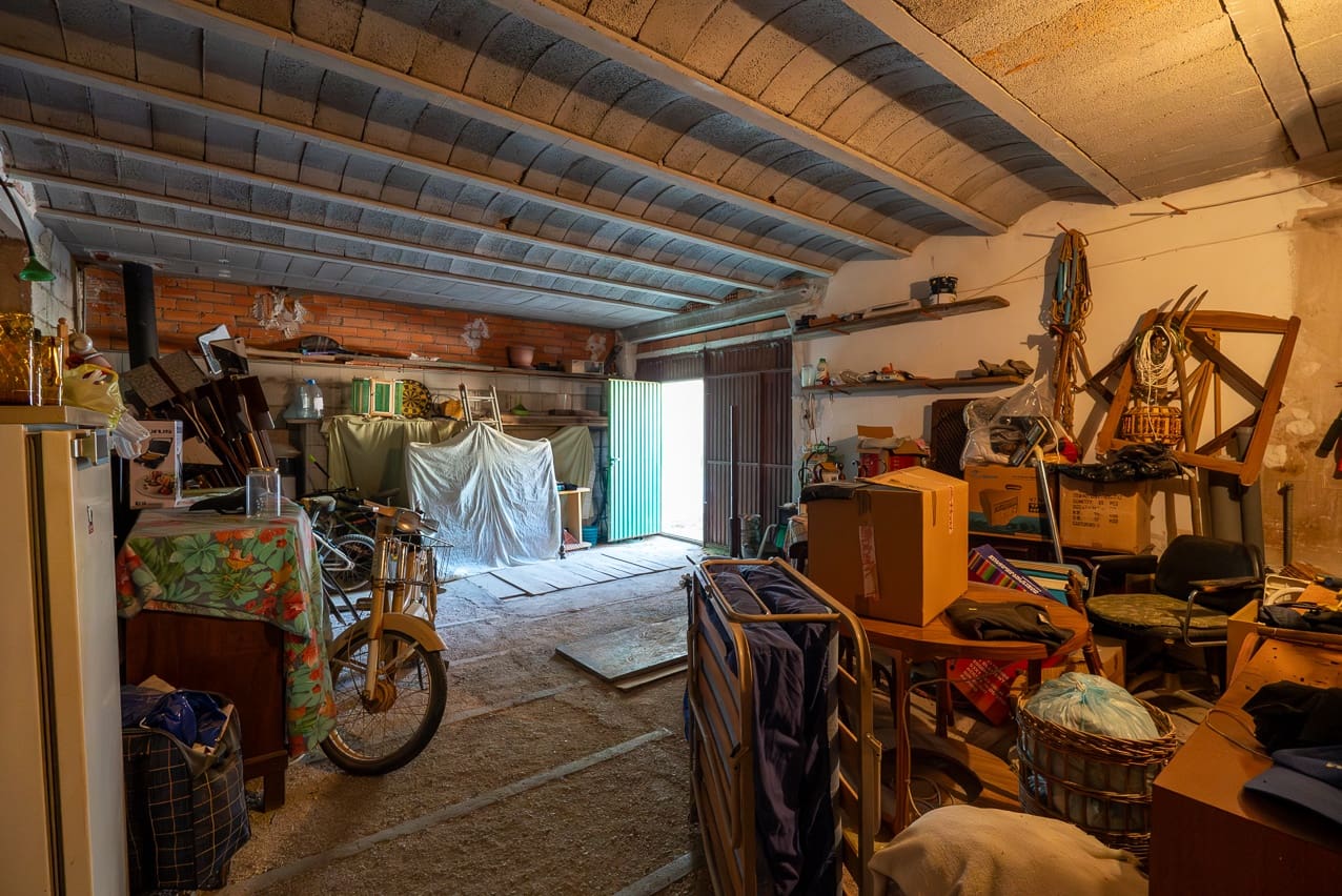 4 sypialnia Finka/Dom wiejski na sprzedaż w Yecla z basenem - 175 000 € (Ref: 7849926)