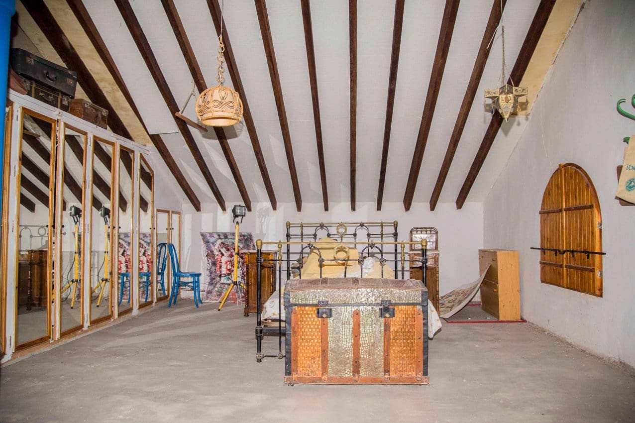 4 makuuhuone Maalaistalo myytävänä paikassa Yecla mukana uima-altaan - 175 000 € (Ref: 7849926)