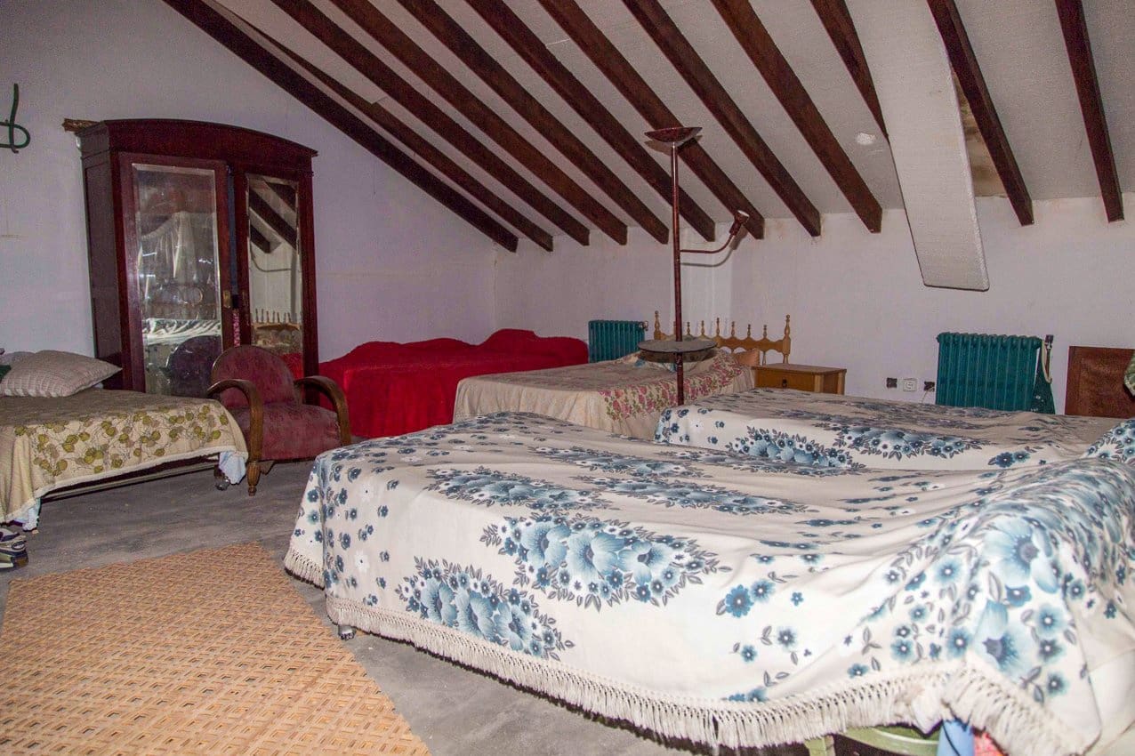 4 makuuhuone Maalaistalo myytävänä paikassa Yecla mukana uima-altaan - 175 000 € (Ref: 7849926)