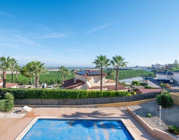 4 bedroom Villa for sale in Algorfa with pool - € 575,000 (Ref: 7863870)