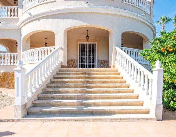 4 bedroom Villa for sale in Algorfa with pool - € 575,000 (Ref: 7863870)