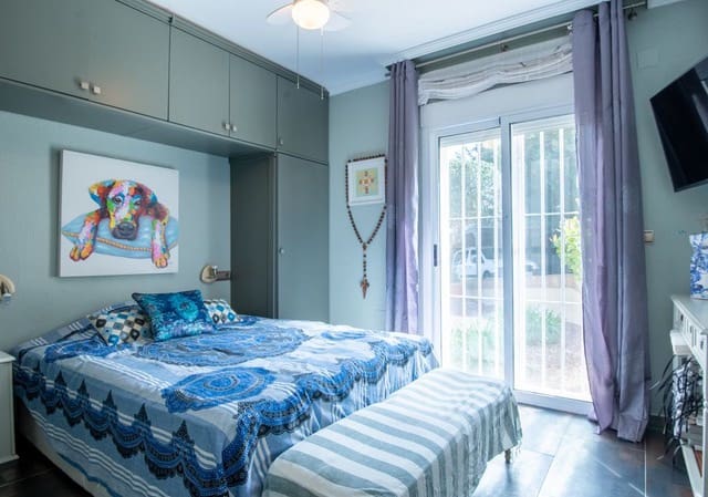 4 bedroom Villa for sale in Algorfa with pool - € 795,000 (Ref: 7863871)