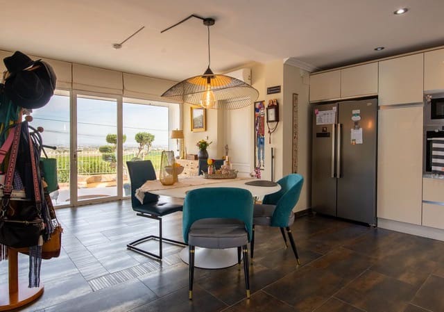 4 bedroom Villa for sale in Algorfa with pool - € 795,000 (Ref: 7863871)