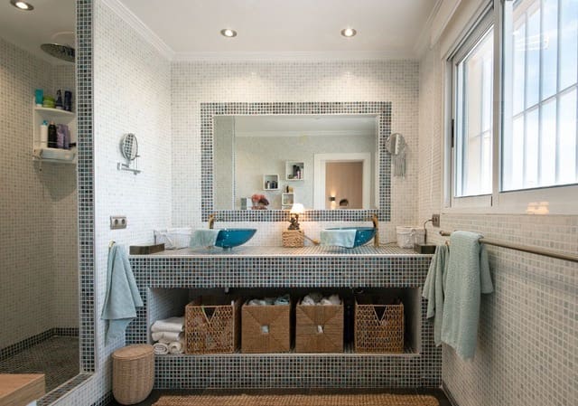 4 bedroom Villa for sale in Algorfa with pool - € 795,000 (Ref: 7863871)