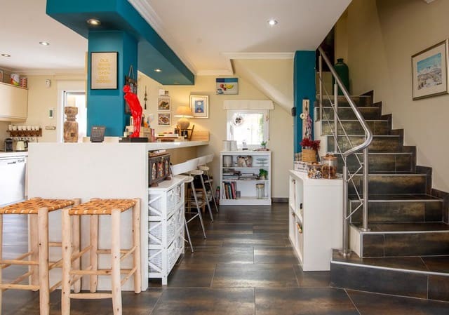 4 bedroom Villa for sale in Algorfa with pool - € 795,000 (Ref: 7863871)