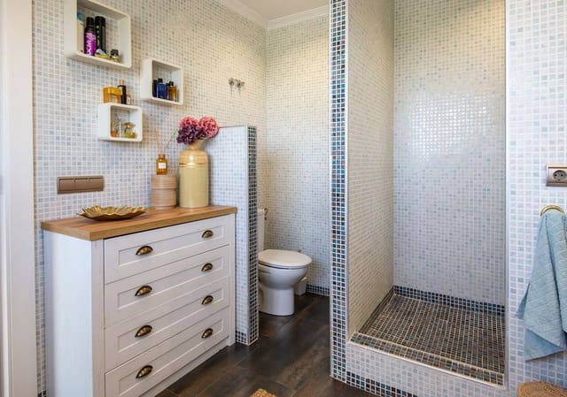 4 bedroom Villa for sale in Algorfa with pool - € 795,000 (Ref: 7863871)