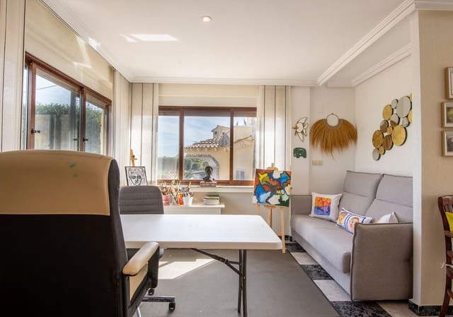 4 bedroom Villa for sale in Algorfa with pool - € 795,000 (Ref: 7863871)