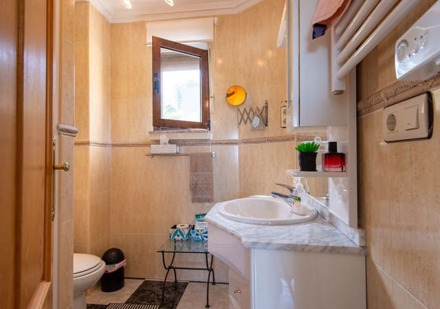 4 bedroom Villa for sale in Algorfa with pool - € 795,000 (Ref: 7863871)