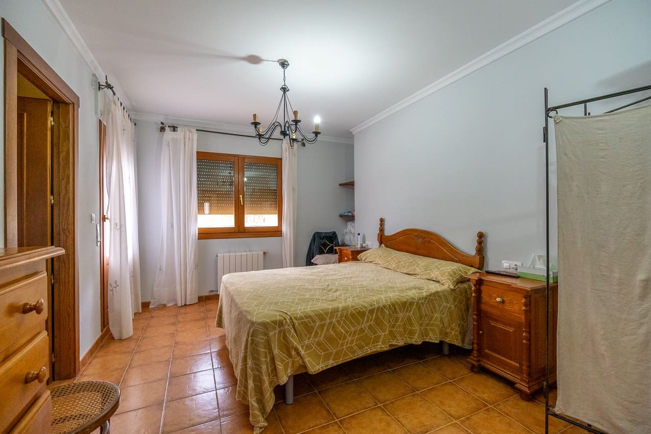 5 soverom Hus til salgs i Pinoso med svømmebasseng - € 350 000 (Ref: 7878625)