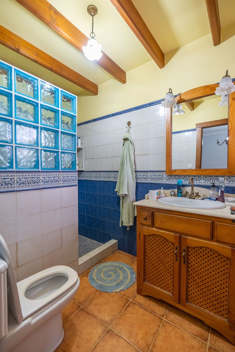 5 soverom Hus til salgs i Pinoso med svømmebasseng - € 350 000 (Ref: 7878625)