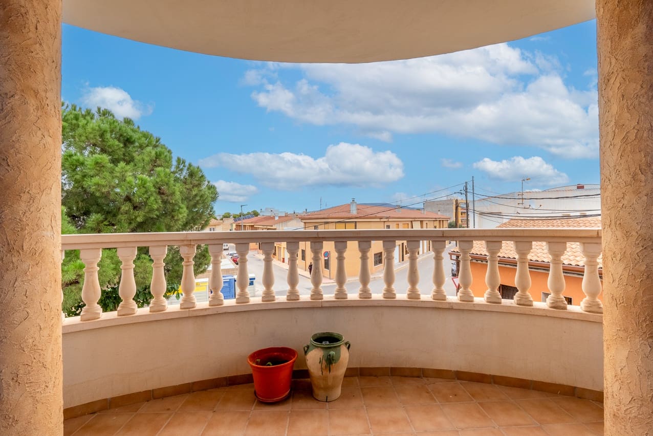 5 soverom Hus til salgs i Pinoso med svømmebasseng - € 350 000 (Ref: 7878625)