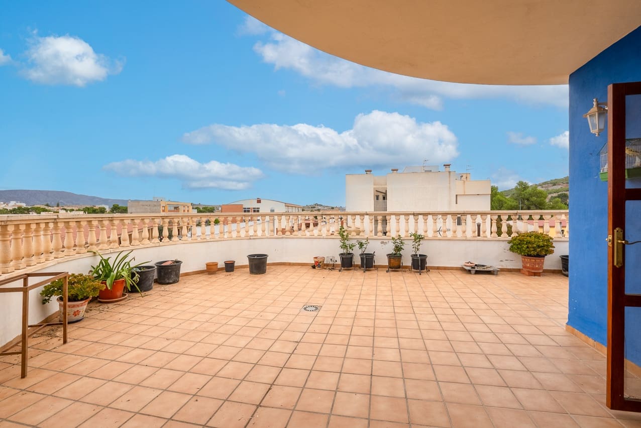 5 soverom Hus til salgs i Pinoso med svømmebasseng - € 350 000 (Ref: 7878625)