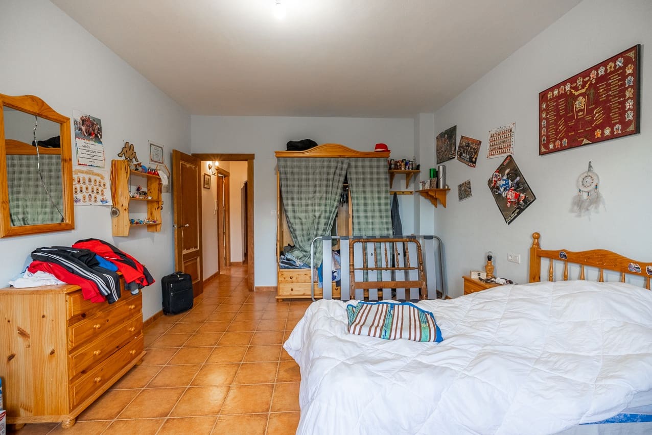 5 soverom Hus til salgs i Pinoso med svømmebasseng - € 350 000 (Ref: 7878625)