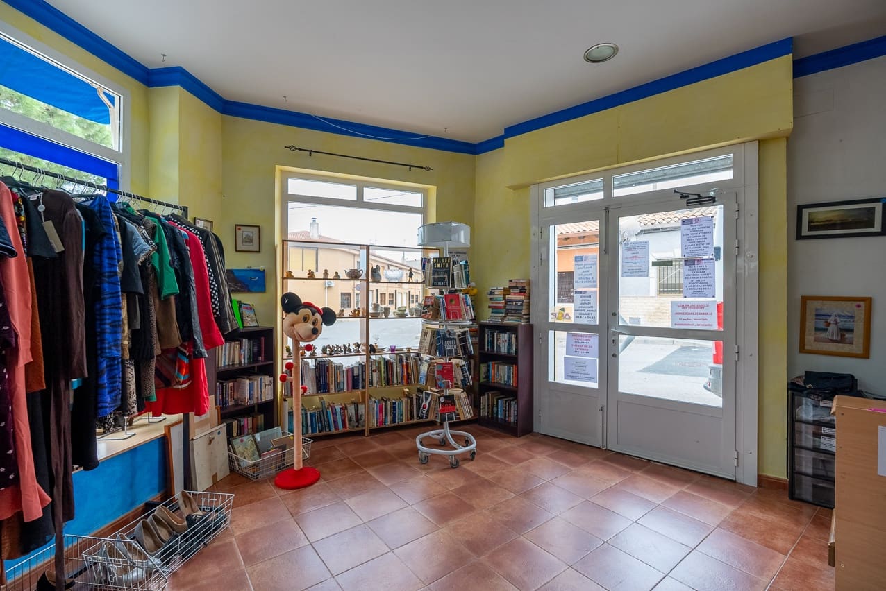 5 soverom Hus til salgs i Pinoso med svømmebasseng - € 350 000 (Ref: 7878625)