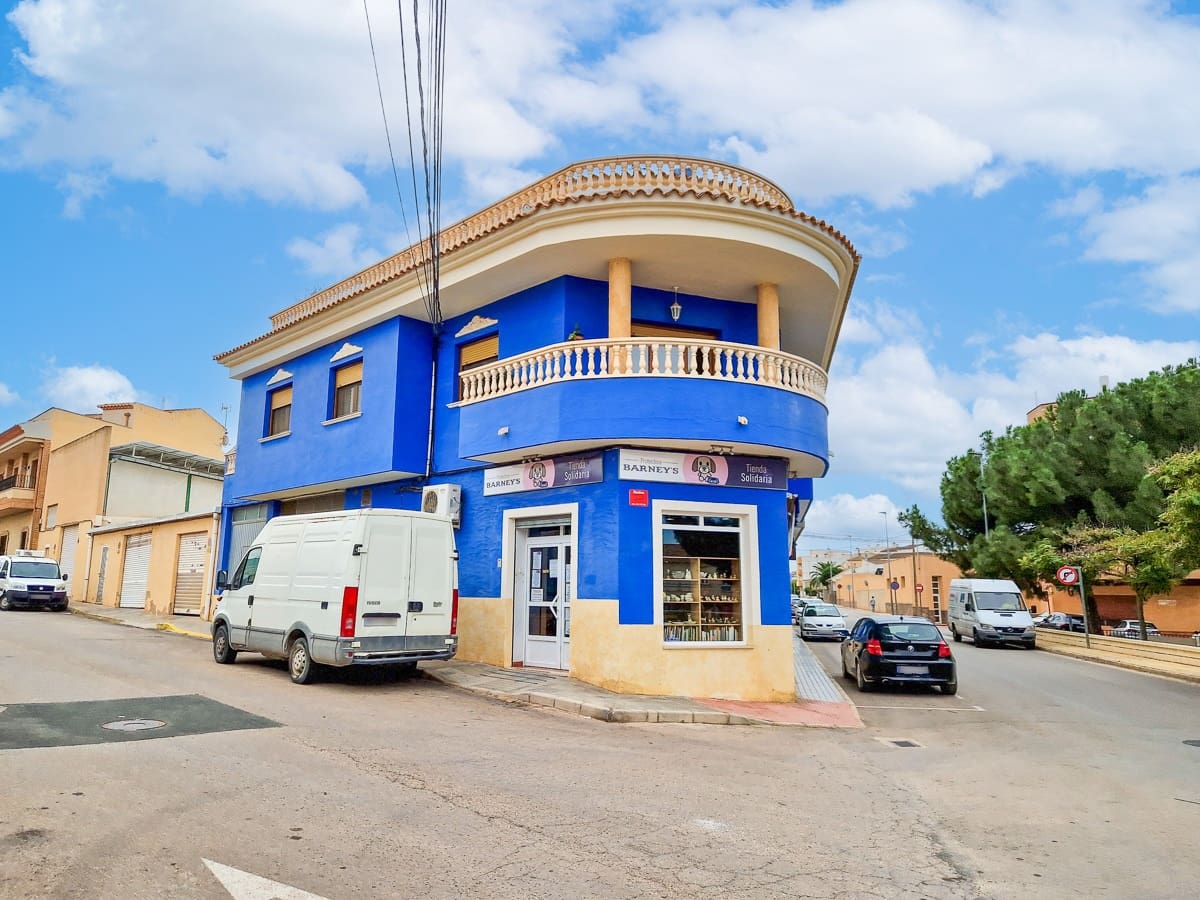 5 soverom Hus til salgs i Pinoso med svømmebasseng - € 350 000 (Ref: 7878625)