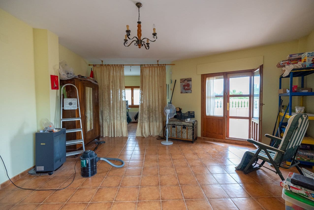 5 bedroom Townhouse for sale in Pinoso with pool - € 350,000 (Ref: 7878625)