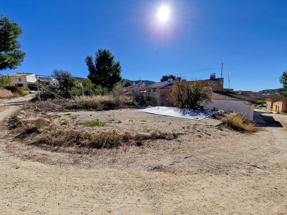 4 soveværelse Finca/Landehus til salg i Encebras med swimmingpool - € 70.000 (Ref: 7929043)