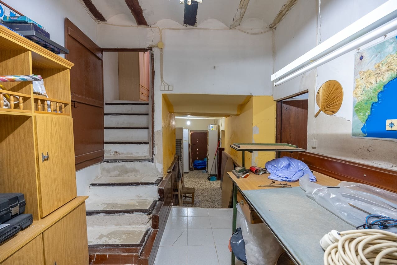 4 soveværelse Finca/Landehus til salg i Encebras med swimmingpool - € 70.000 (Ref: 7929043)