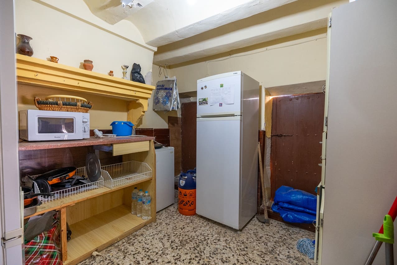 4 soveværelse Finca/Landehus til salg i Encebras med swimmingpool - € 70.000 (Ref: 7929043)