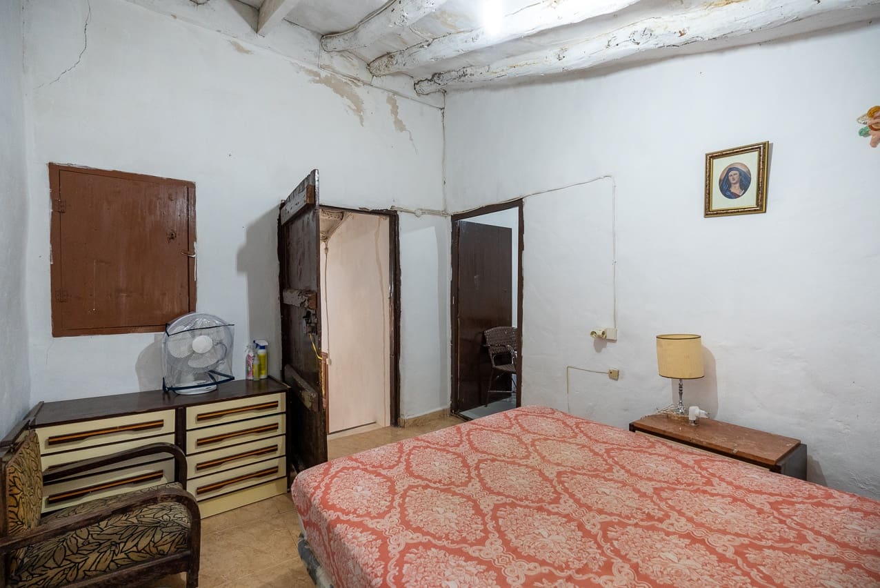 4 soveværelse Finca/Landehus til salg i Encebras med swimmingpool - € 70.000 (Ref: 7929043)