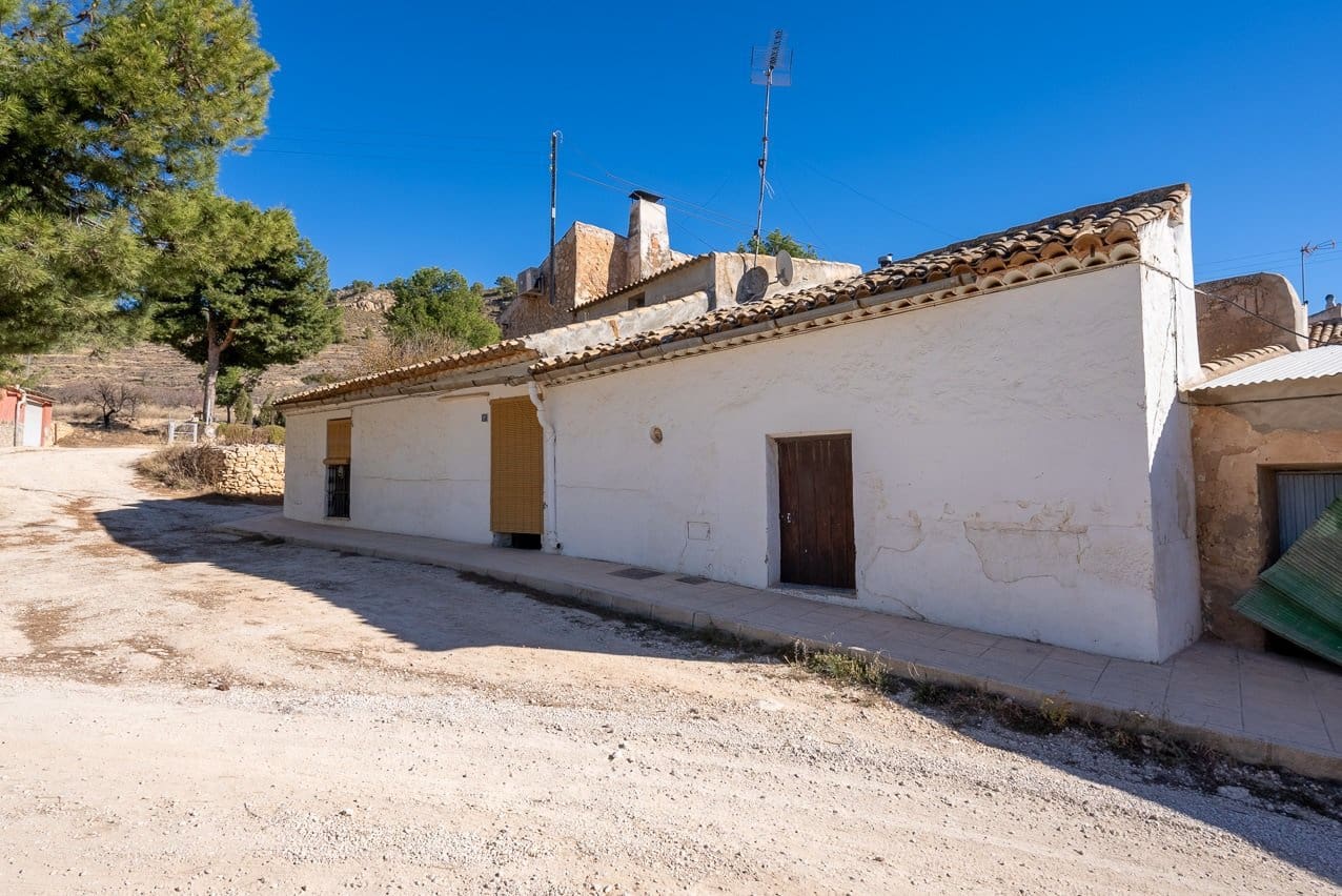 4 slaapkamer Finca/Landhuis te koop in Encebras met zwembad - € 70.000 (Ref: 7929043)