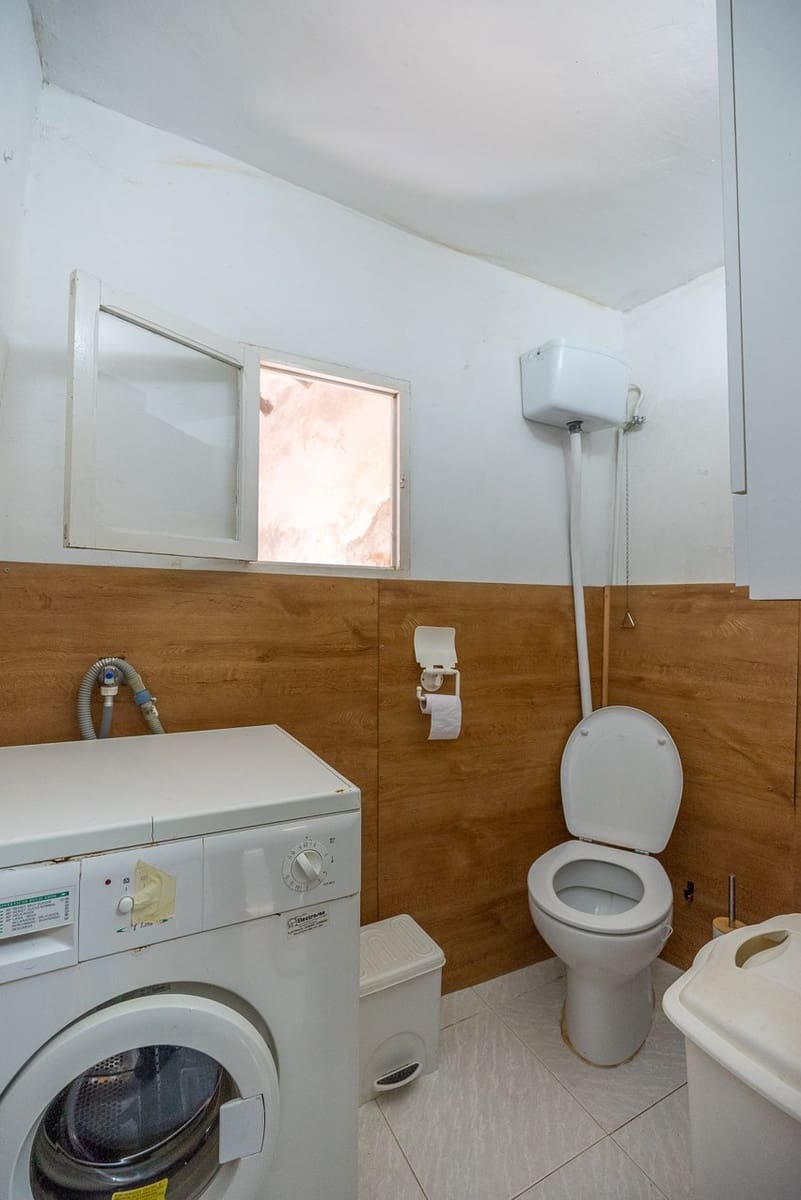 4 slaapkamer Finca/Landhuis te koop in Encebras met zwembad - € 70.000 (Ref: 7929043)