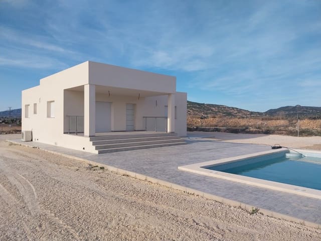 3 bedroom Villa for sale in Pinoso with pool - € 285,000 (Ref: 7951251)