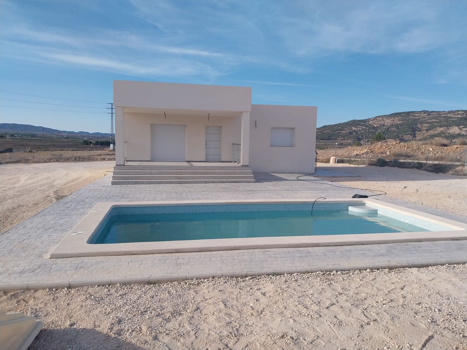 3 bedroom Villa for sale in Pinoso with pool - € 285,000 (Ref: 7951251)