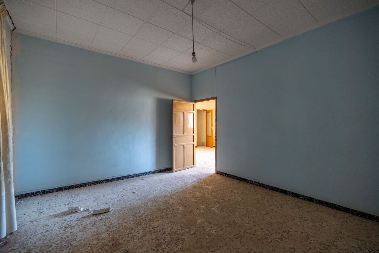 5 soveværelse Byhus til salg i L'Alguena / Alguenya med swimmingpool - € 89.950 (Ref: 7954313)