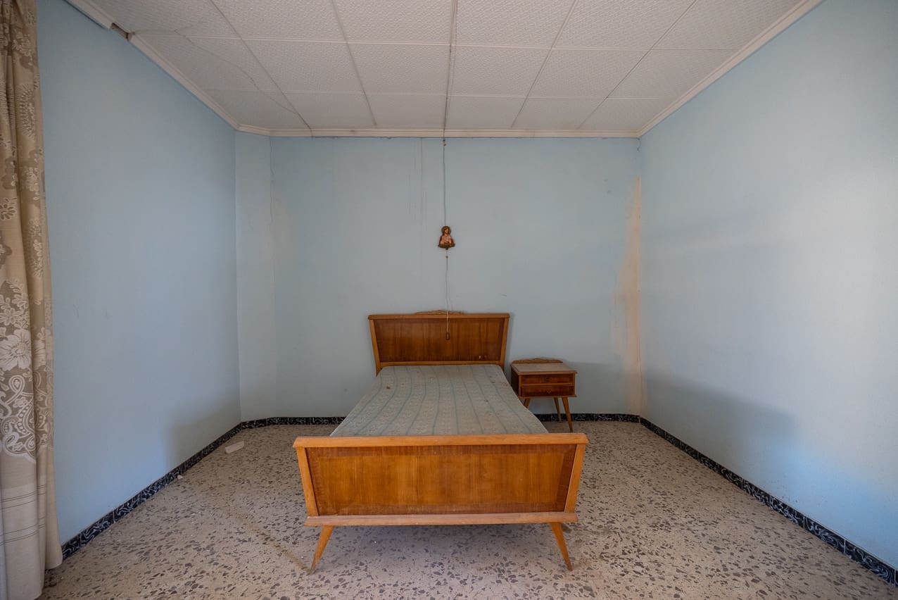 5 soveværelse Byhus til salg i L'Alguena / Alguenya med swimmingpool - € 89.950 (Ref: 7954313)