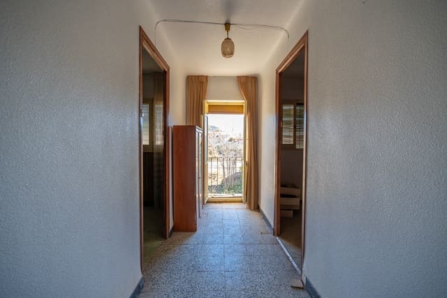 5 bedroom Townhouse for sale in L'Algueña / Alguenya with pool - € 89,950 (Ref: 7954313)