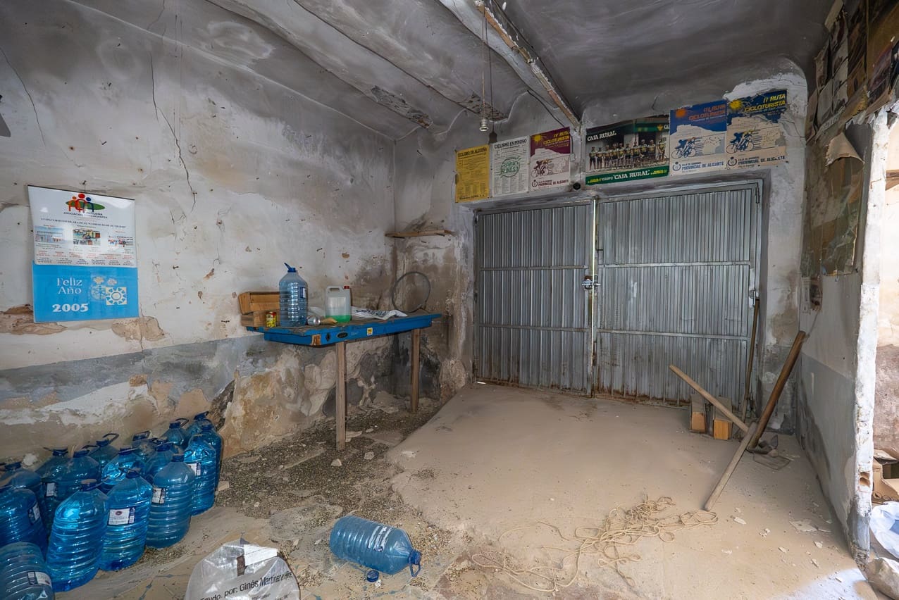 5 soveværelse Byhus til salg i L'Alguena / Alguenya med swimmingpool - € 89.950 (Ref: 7954313)