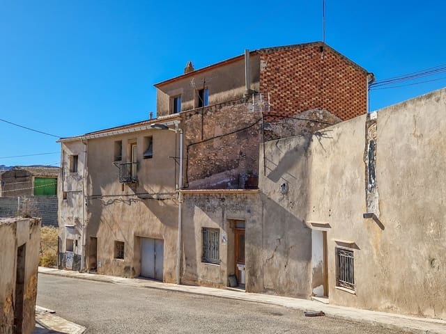 5 soveværelse Byhus til salg i L'Algueña / Alguenya med swimmingpool - € 89.950 (Ref: 7954313)