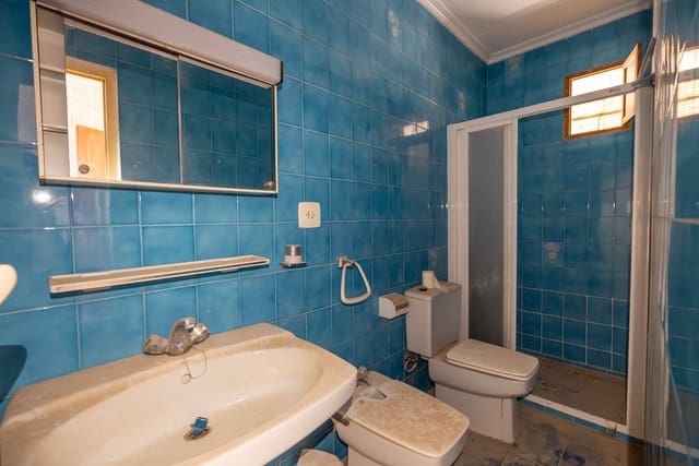 5 soveværelse Byhus til salg i L'Algueña / Alguenya med swimmingpool - € 89.950 (Ref: 7954313)