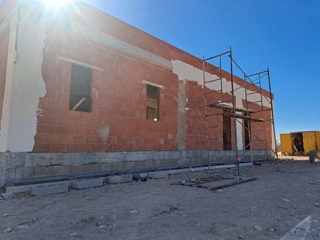 3 soverom Villa til salgs i Pinoso med svømmebasseng - € 285 000 (Ref: 7954314)