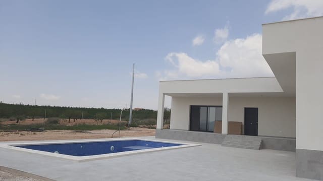 3 Zimmer Villa zu verkaufen in Pinoso mit Pool - 345.000 € (Ref: 7954314)