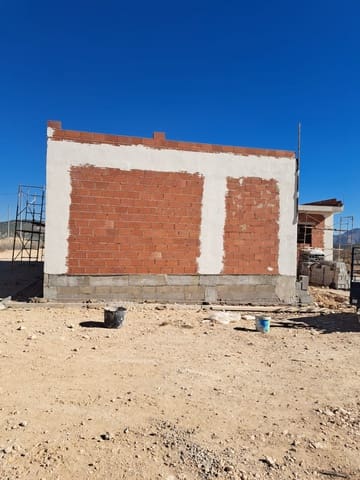 3 Zimmer Villa zu verkaufen in Pinoso mit Pool - 345.000 € (Ref: 7954314)