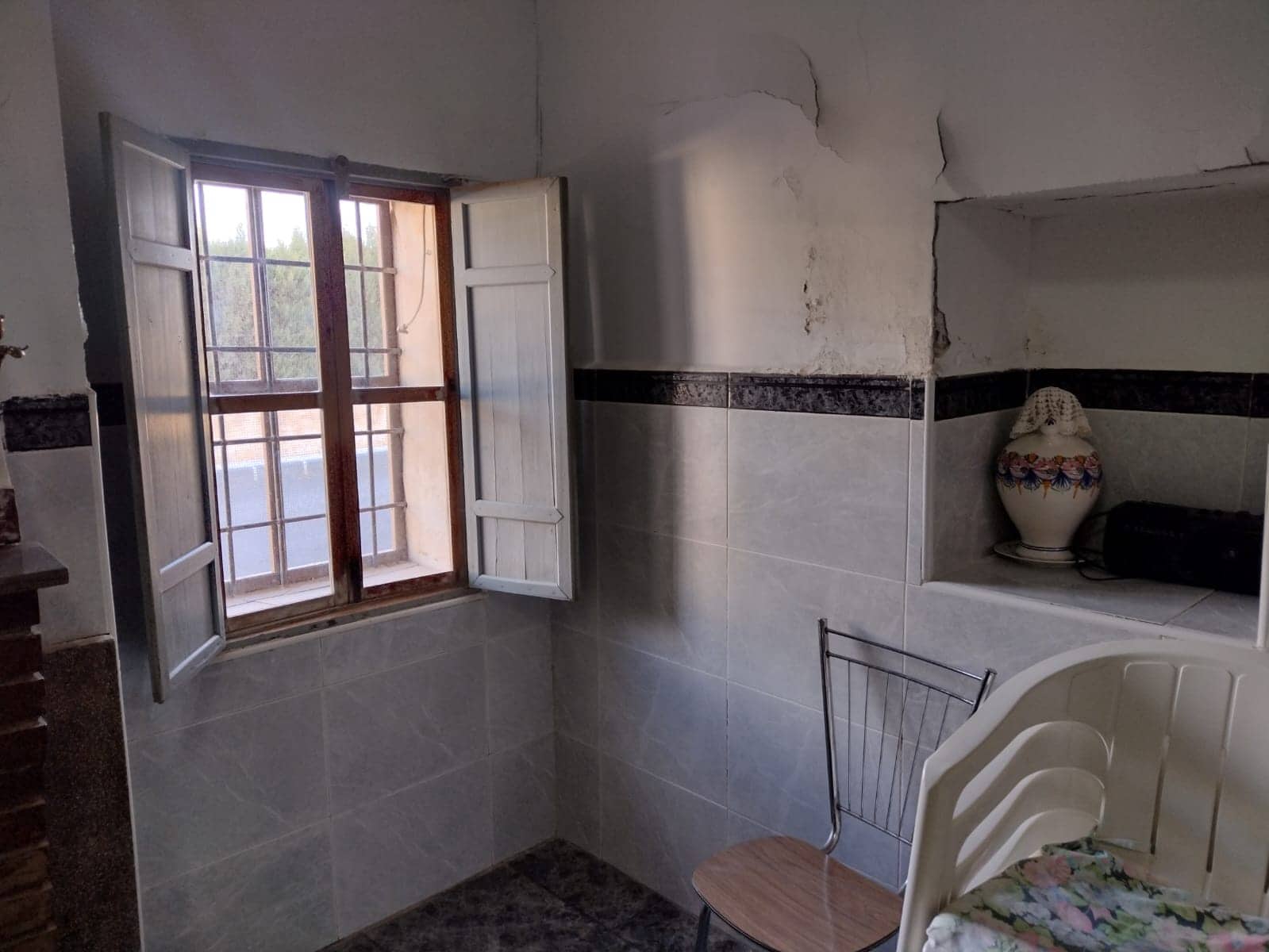 5 soveværelse Finca/Landehus til salg i Jumilla med swimmingpool - € 90.000 (Ref: 7978941)