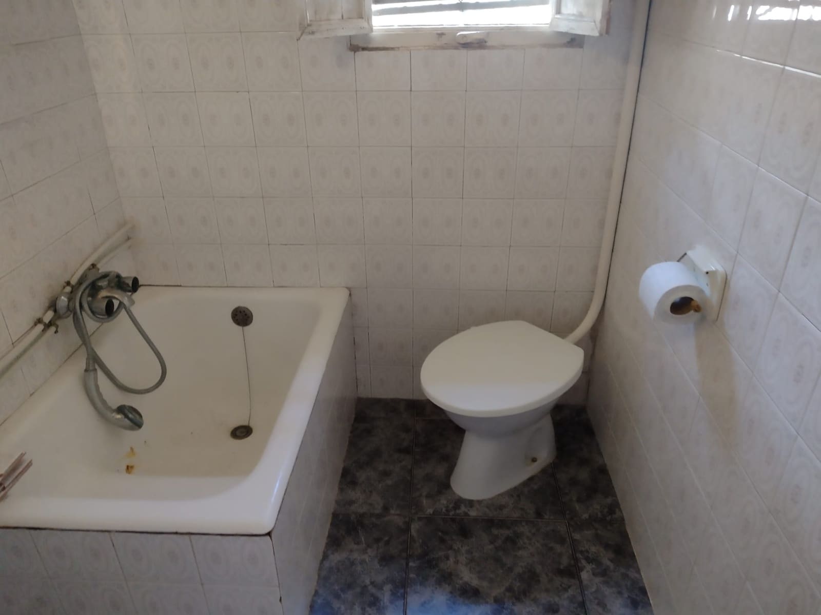 5 soveværelse Finca/Landehus til salg i Jumilla med swimmingpool - € 90.000 (Ref: 7978941)