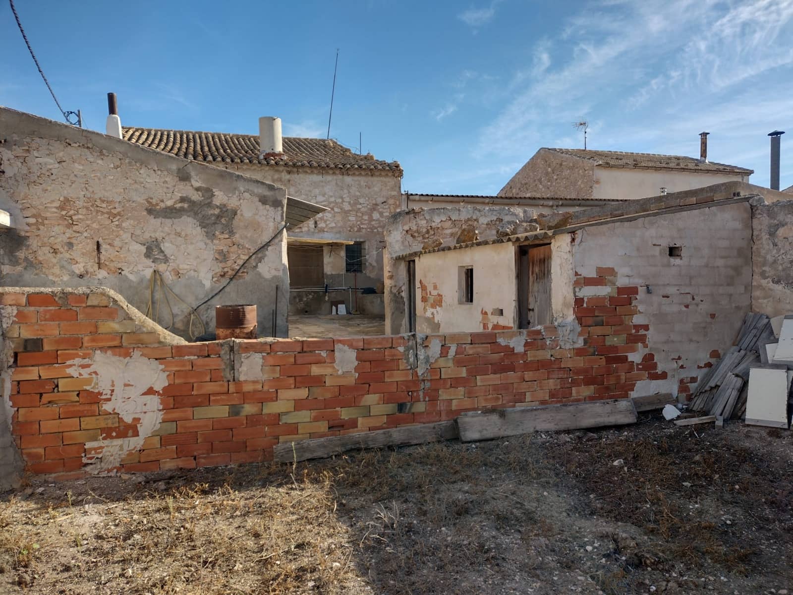 5 soveværelse Finca/Landehus til salg i Jumilla med swimmingpool - € 90.000 (Ref: 7978941)