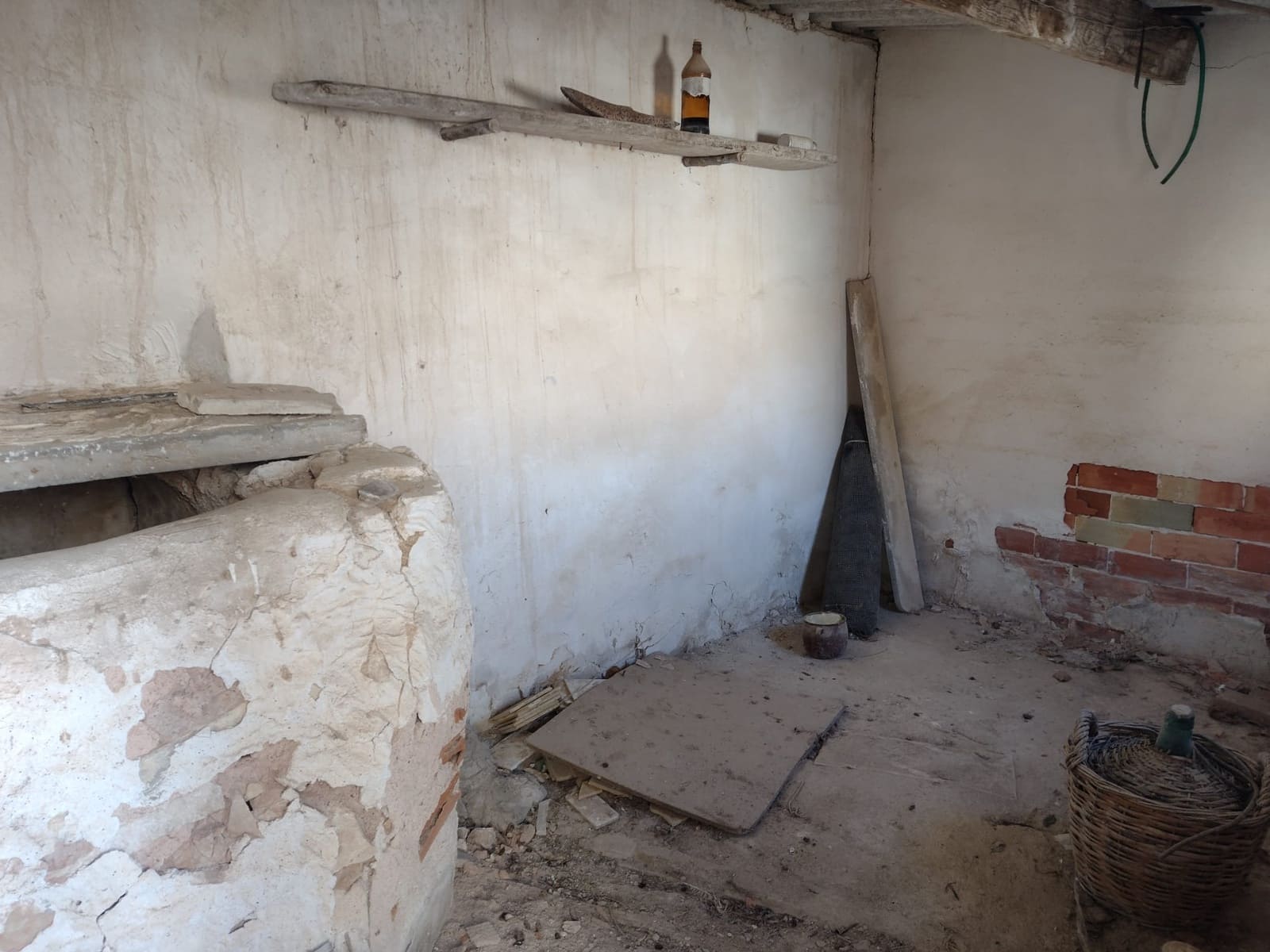 5 soveværelse Finca/Landehus til salg i Jumilla med swimmingpool - € 90.000 (Ref: 7978941)