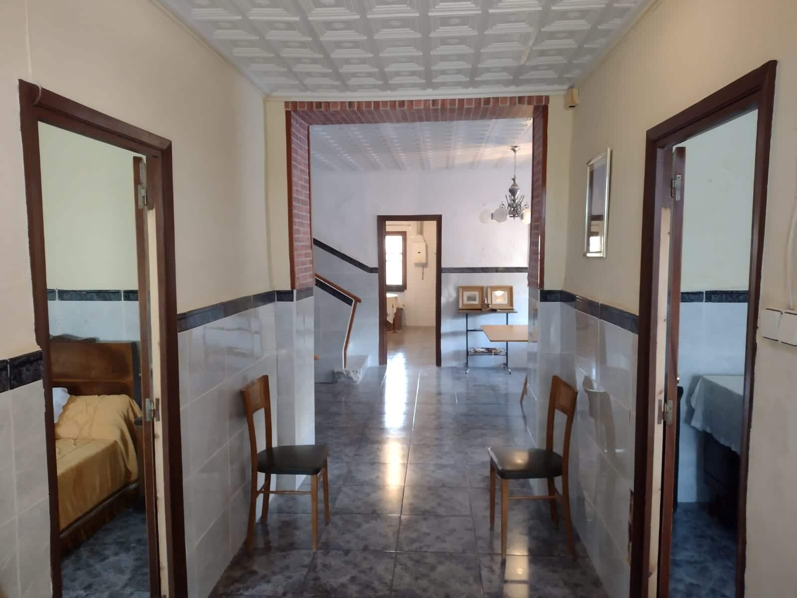 5 soveværelse Finca/Landehus til salg i Jumilla med swimmingpool - € 90.000 (Ref: 7978941)