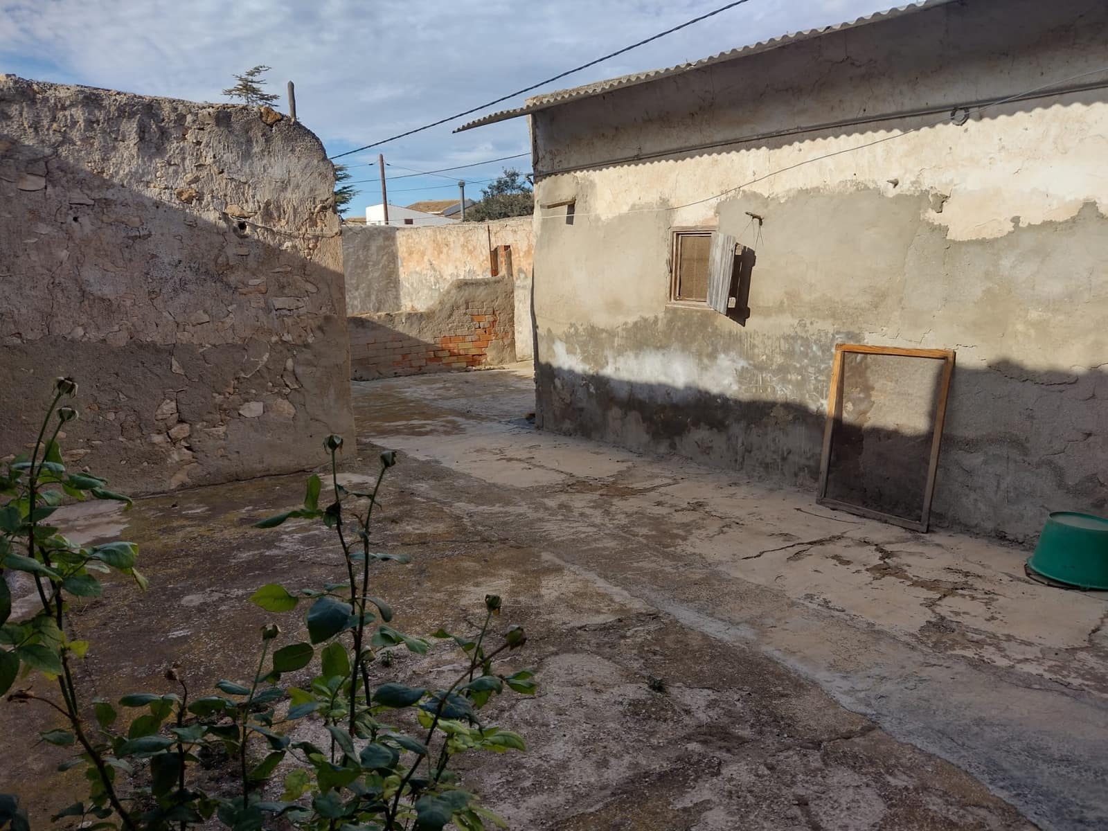 5 soveværelse Finca/Landehus til salg i Jumilla med swimmingpool - € 90.000 (Ref: 7978941)