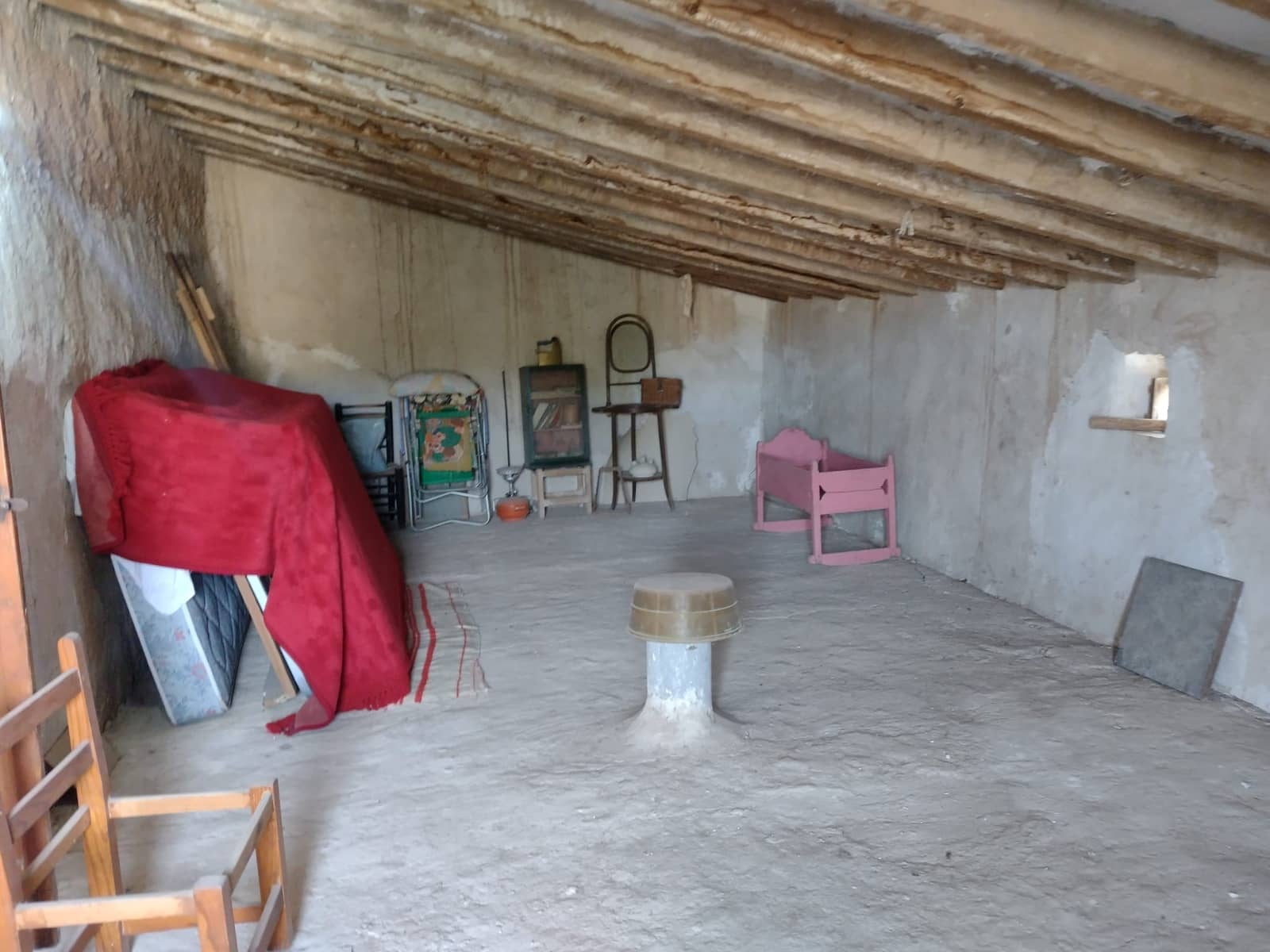 5 soveværelse Finca/Landehus til salg i Jumilla med swimmingpool - € 90.000 (Ref: 7978941)